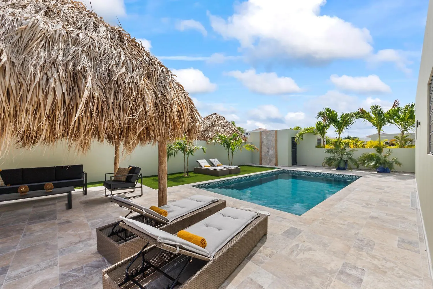 Mambo Paradise location
